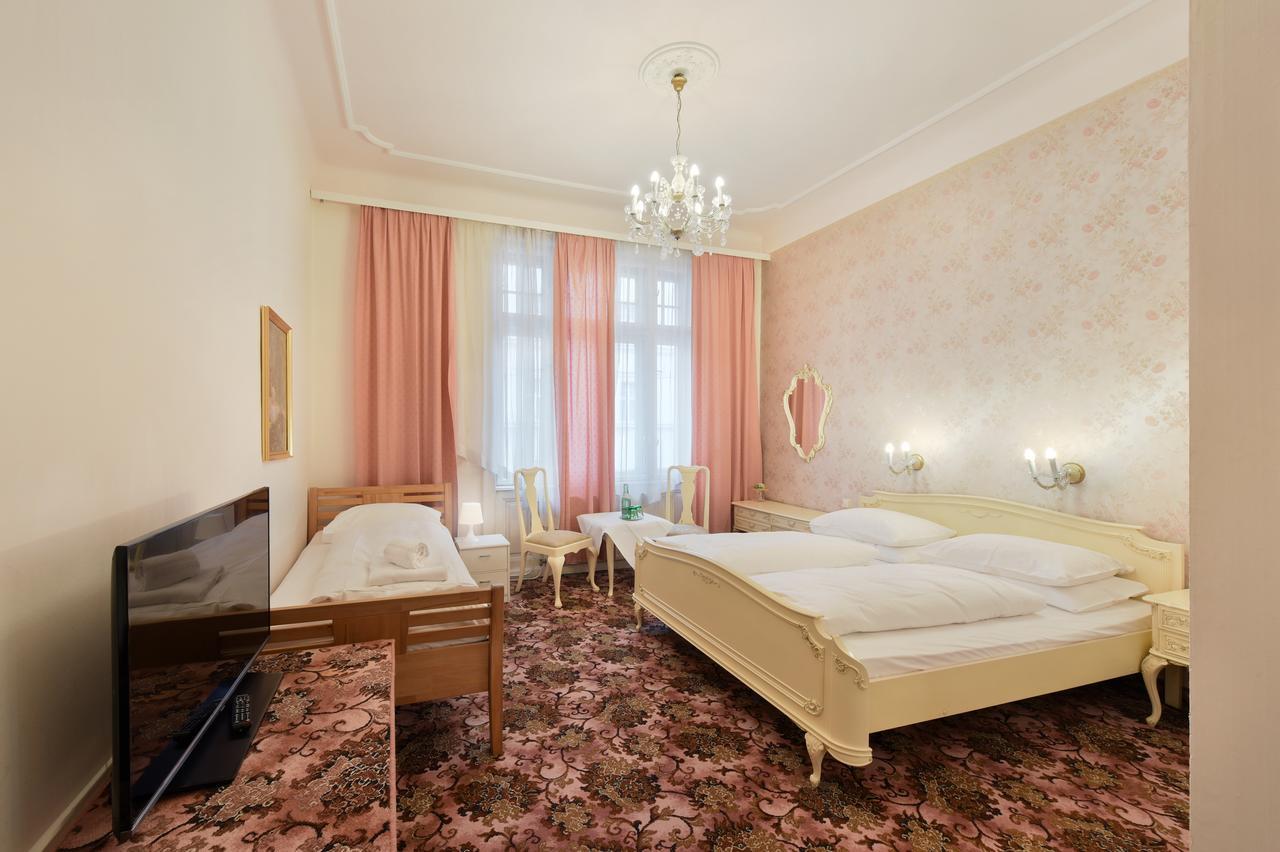Hotel Pension Baronesse Vienne Extérieur photo
