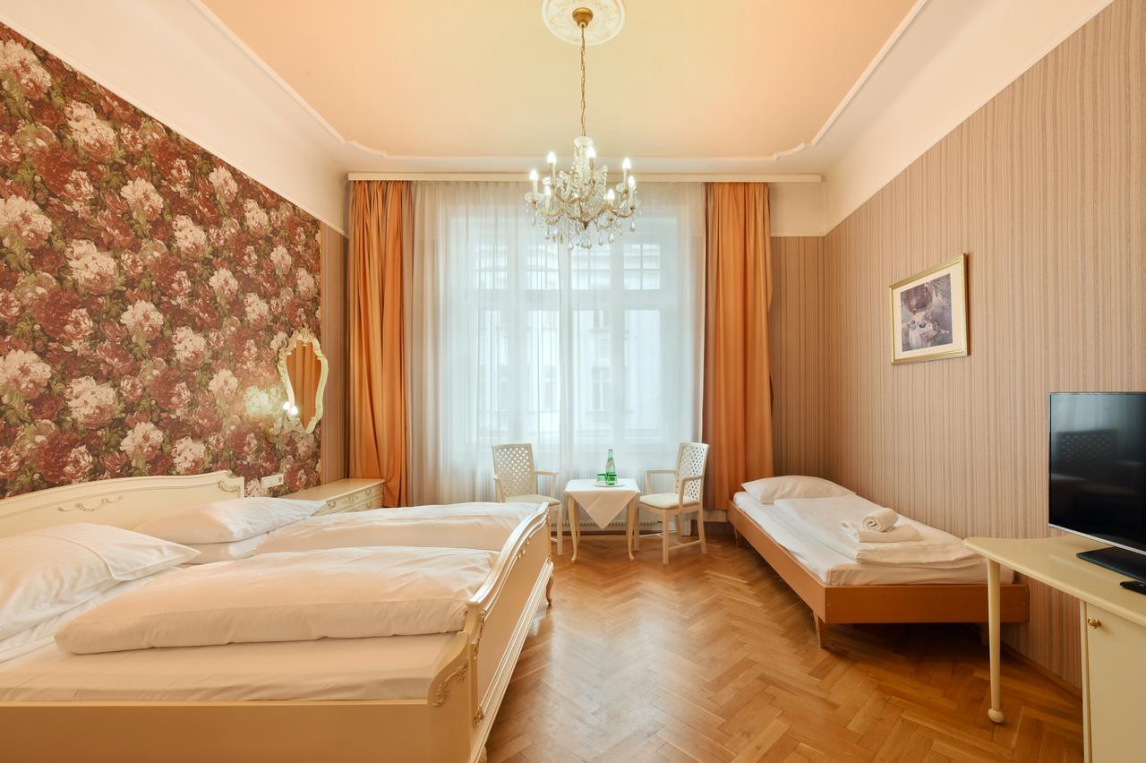 Hotel Pension Baronesse Vienne Extérieur photo