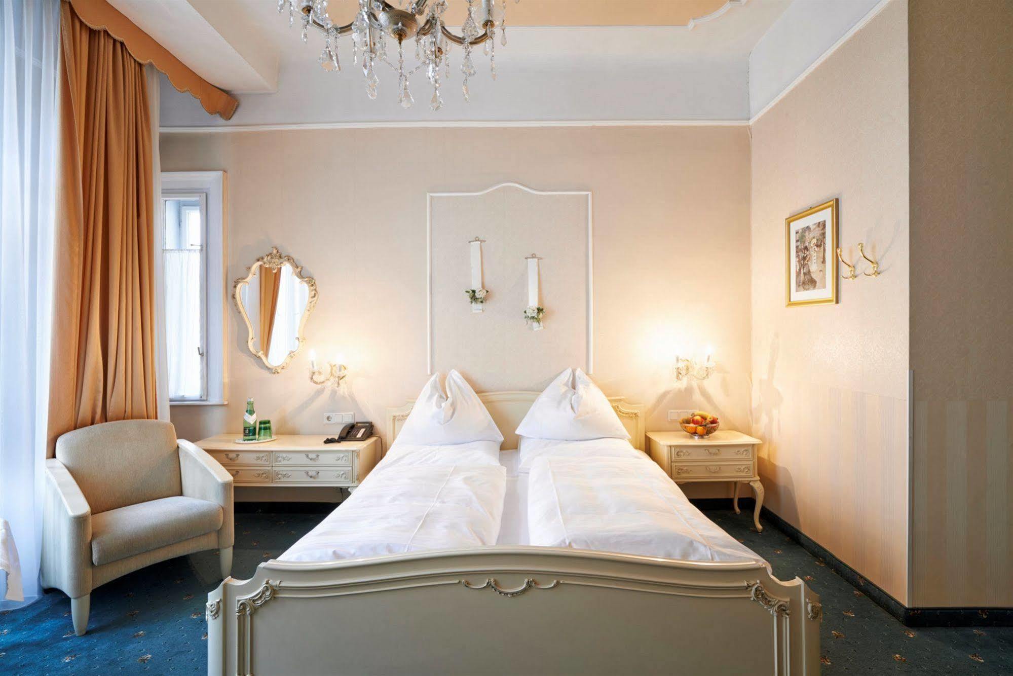 Hotel Pension Baronesse Vienne Extérieur photo